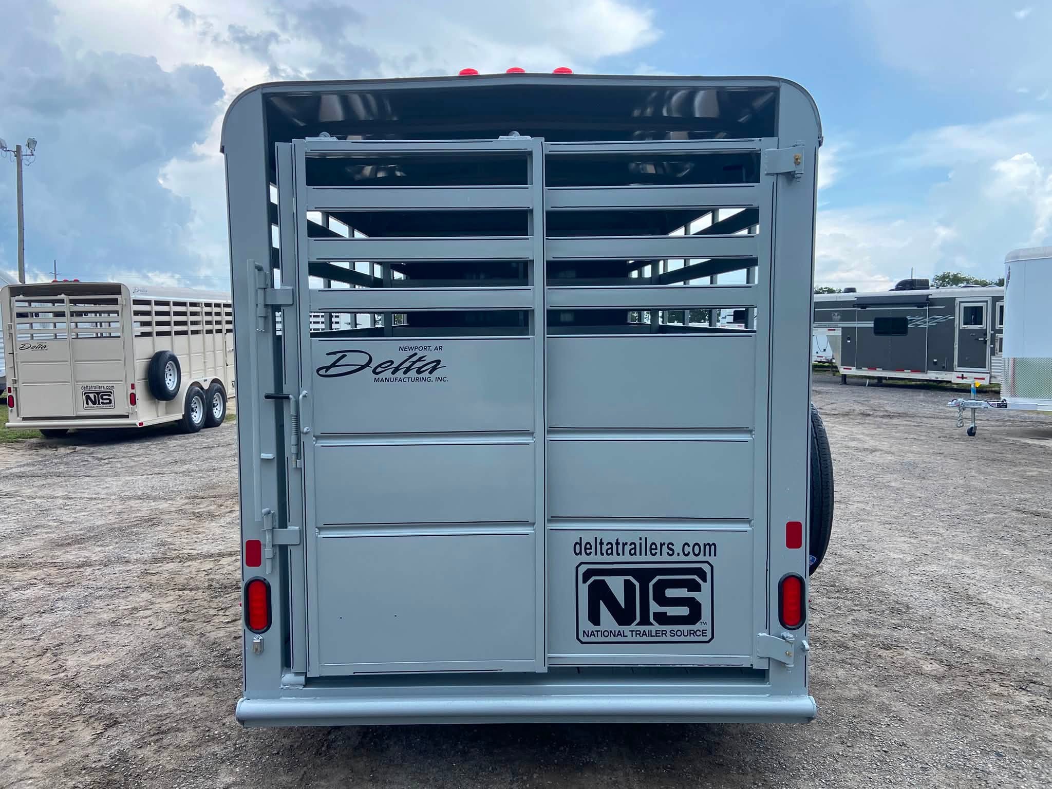 Trailer Photo 3