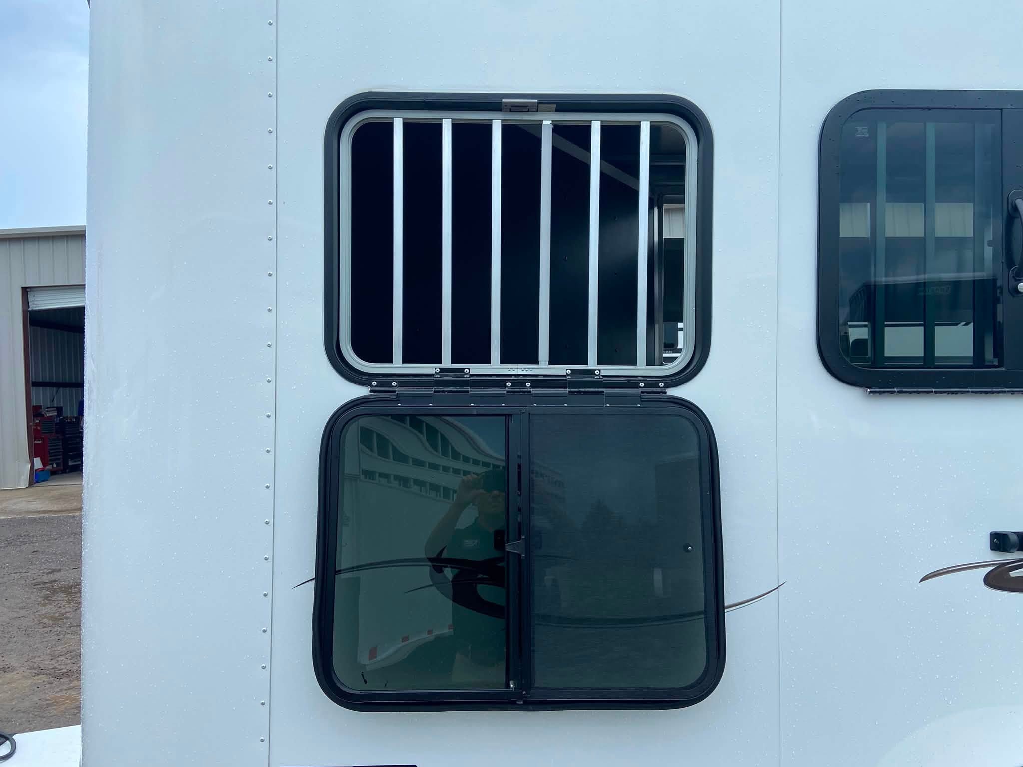 Trailer Photo 3
