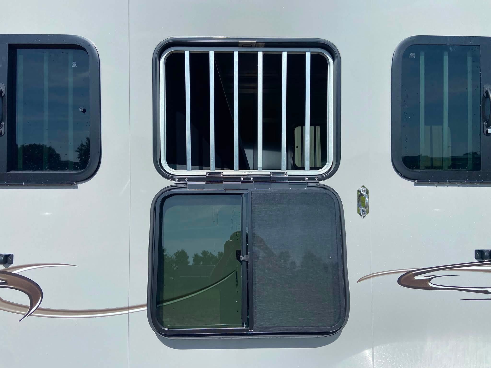Trailer Photo 3