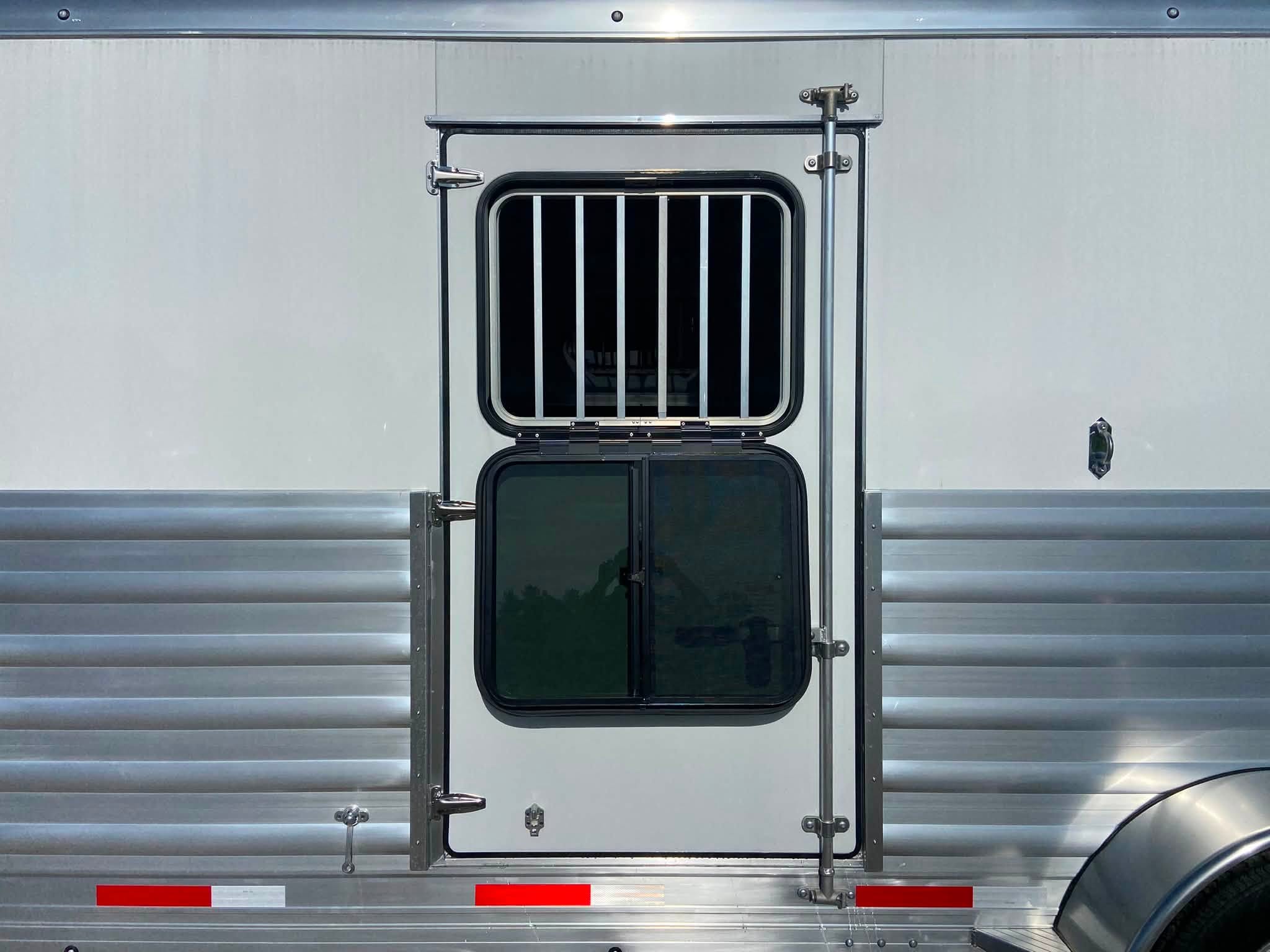 Trailer Photo 3